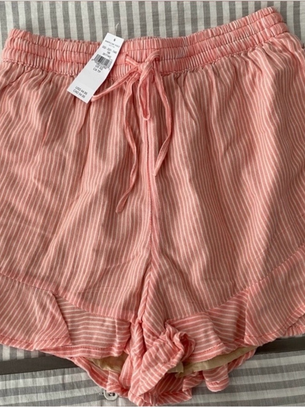 NEW AE Striped ruffle shorts size XS